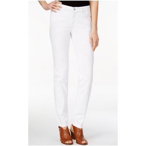 NWT Women’s Style & Co Curvy Skinny Leg Mid Rise Tummy Control Long Length Jean